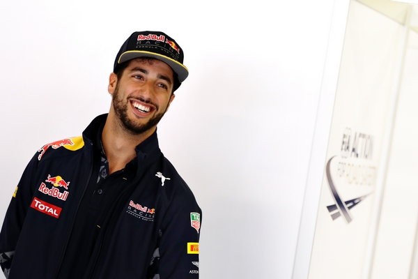 Ricciardo top