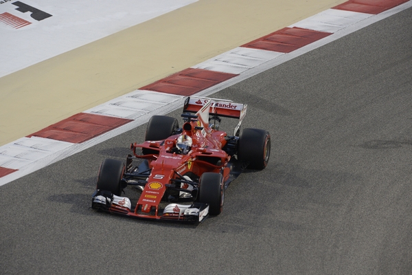 Sebastian Vettel course Bahreïn 2017