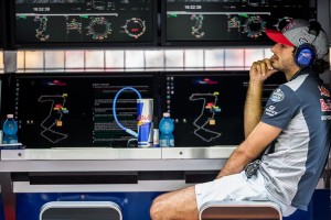 Carlos Sainz top Singapour 2017